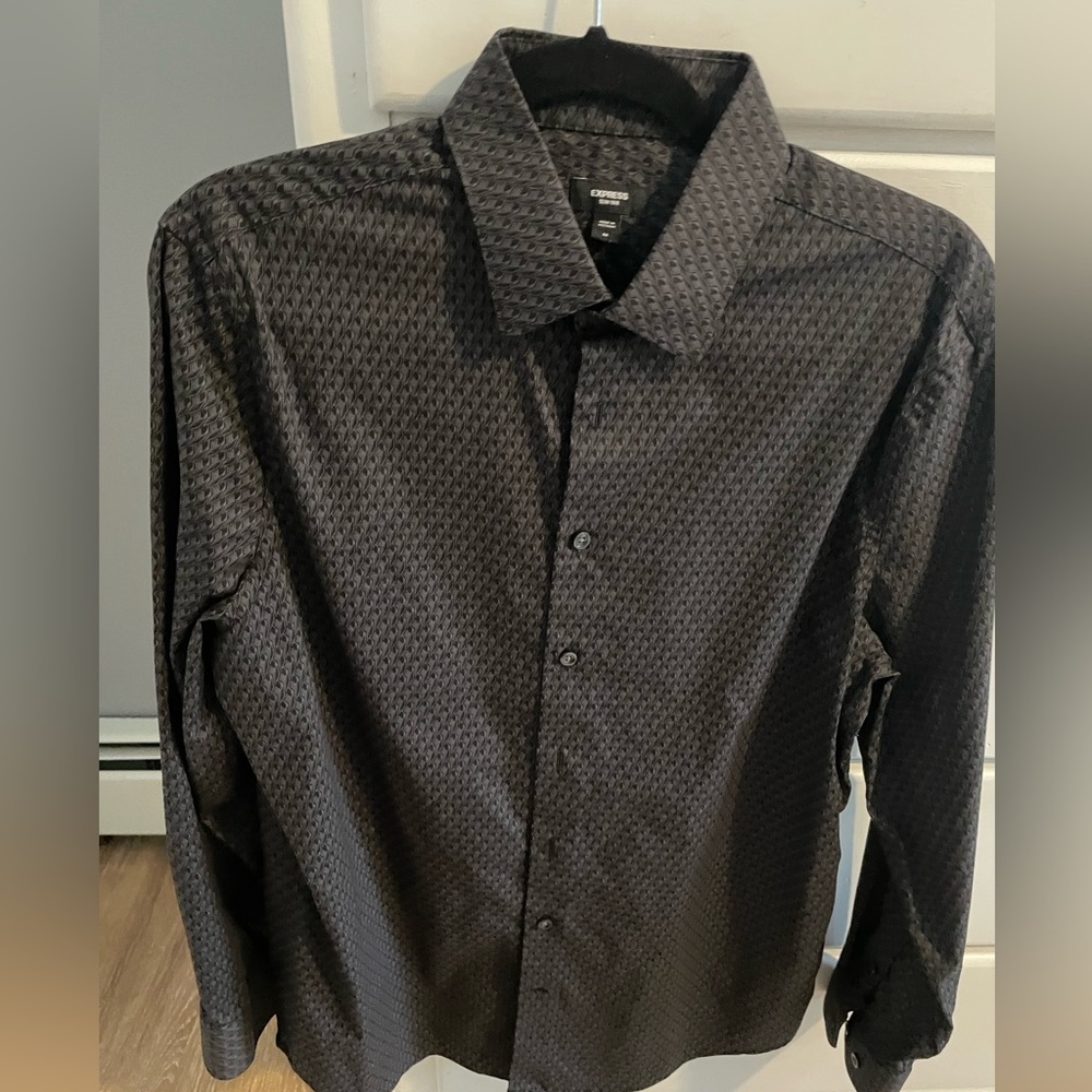 Men’s Express Dress Shirt, Size M, Black with Pattern
